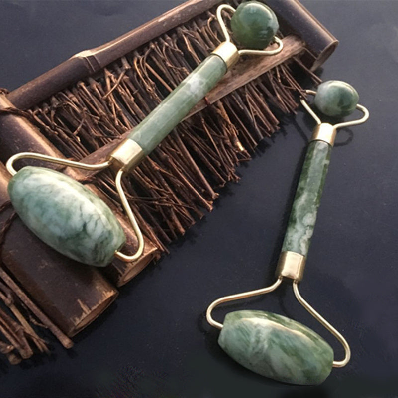 Jade Roll Massager Relieves Facial Tension Jade Roll Massager Relieves Facial Tension